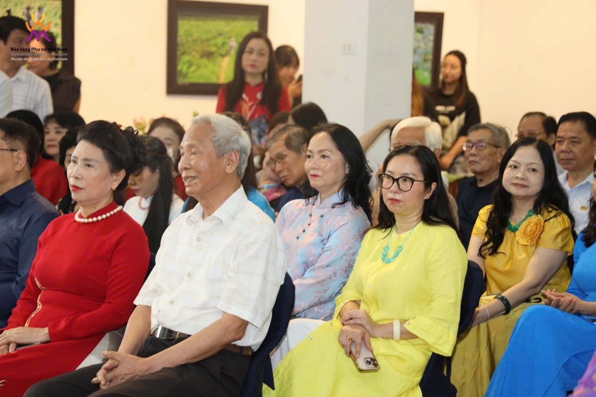 'Sen đầu mùa' hướng tới kỷ niệm 136 năm ngày sinh Chủ tịch Hồ Chí Minh