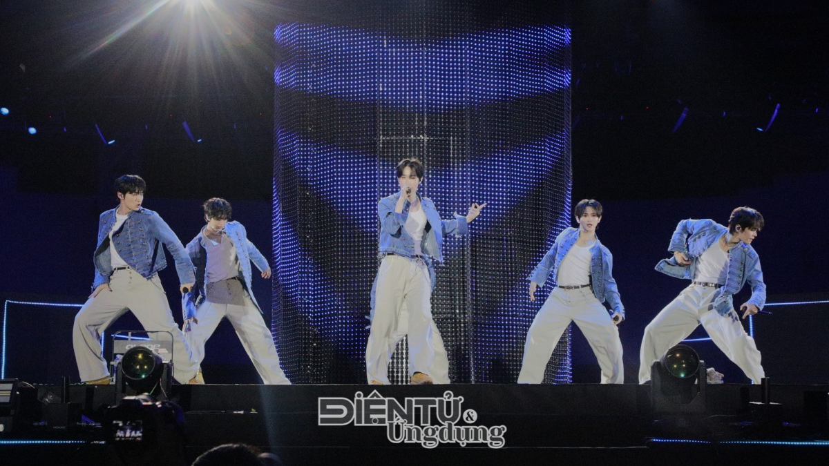 Nhóm nhạc TEMPEST trình diễn tại Concert “LEGEND OF DRAGONS: THE AWAKENING”. Ảnh: Thành Biên