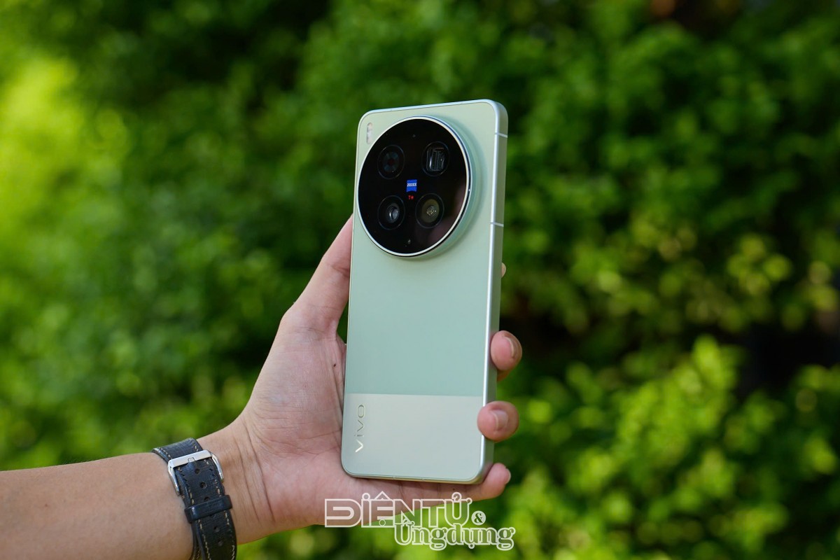 Siêu phẩm mới vừa ra mắt của vivo mang tên vivo X300 Ultra có gì?