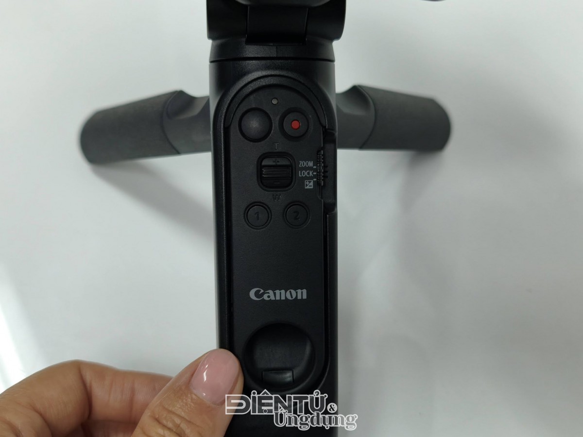 Canon ra mắt máy quay EOS R6 V & ống kính Power Zoom dòng L