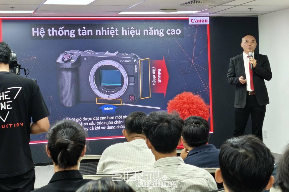 Canon ra mắt máy quay EOS R6 V & ống kính Power Zoom dòng L