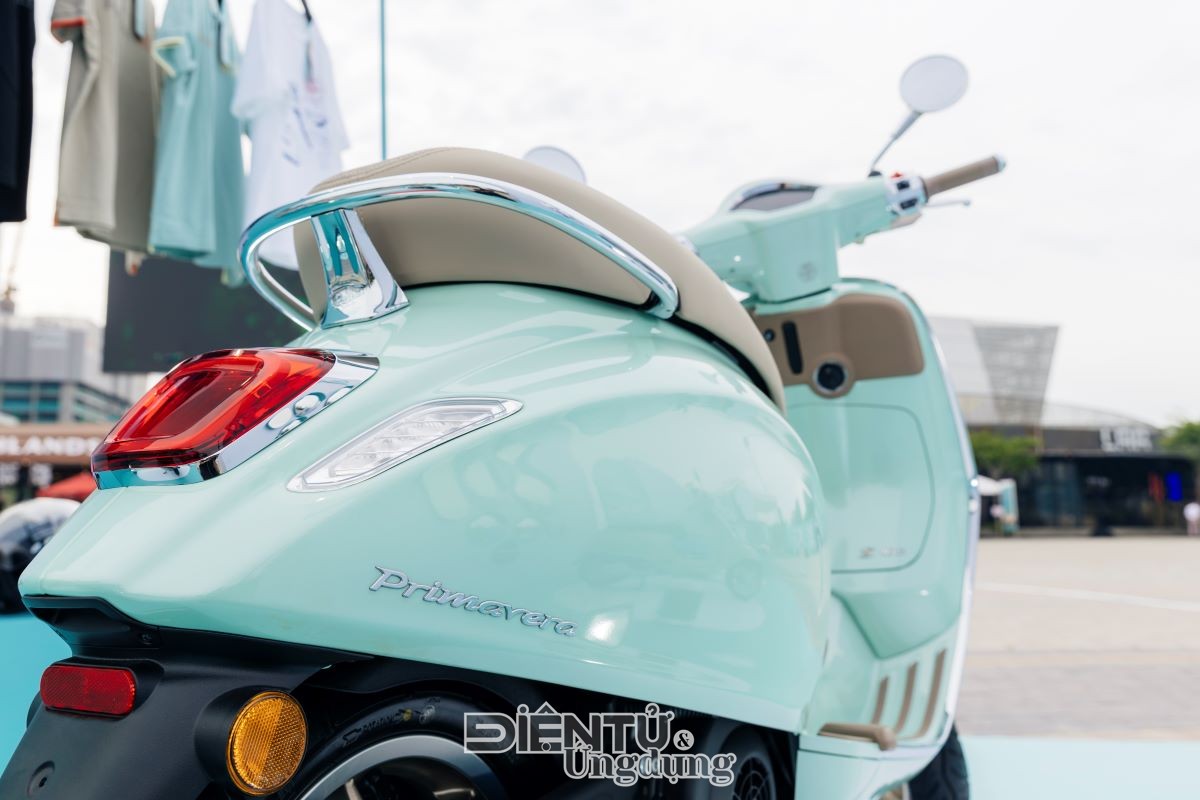 Vespa ra mắt BST đặc biệt nhân dịp kỷ niệm 80 năm Vespa Vespa ra mắt BST đặc biệt nhân dịp kỷ niệm 80 năm Vespa