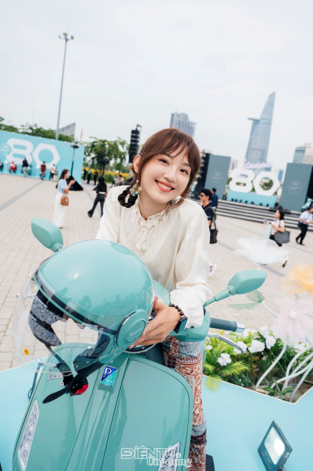 Vespa ra mắt BST đặc biệt nhân dịp kỷ niệm 80 năm Vespa Vespa ra mắt BST đặc biệt nhân dịp kỷ niệm 80 năm Vespa