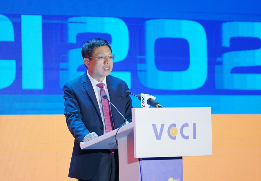 VCCI công bố Báo cáo Kinh tế tư nhân Việt Nam, khu vực doanh nghiệp tư nhân đông nhưng chưa mạnh