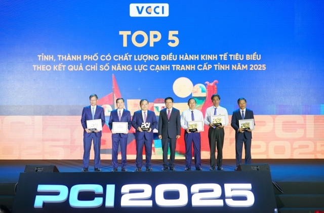 VCCI công bố Báo cáo Kinh tế tư nhân Việt Nam, khu vực doanh nghiệp tư nhân đông nhưng chưa mạnh