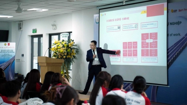 Sinh viên Học viện Tài chính định hình lộ trình sự nghiệp trong thế giới việc làm năng động