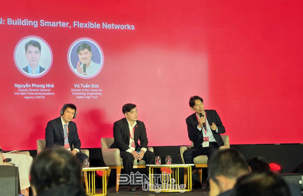 Ông Sadayuki Abeta, Chiến lược gia Open RAN trưởng tại NTT DOCOMO, lý giải rằng sức mạnh cốt lõi của Open RAN nằm ở tính mở cho phép nhiều nhà cung cấp thiết bị cùng tham gia một hệ thống, giúp nhà mạng chia sẻ kinh nghiệm triển khai, giảm chi phí vận hành Ông Sadayuki Abeta, Chiến lược gia Open RAN trưởng tại NTT DOCOMO, lý giải rằng sức mạnh cốt lõi của Open RAN nằm ở tính mở cho phép nhiều nhà cung cấp thiết bị cùng tham gia một hệ thống, giúp nhà mạng chia sẻ kinh nghiệm triển khai, giảm chi phí vận hành