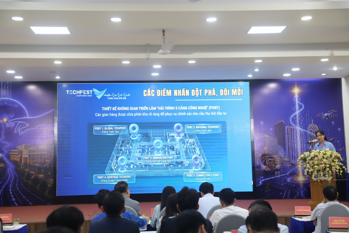 Đại diện Trung tâm Đổi mới sáng tạo và Ứng dụng khoa học công nghệ giới thiệu về sự kiệnTechfest HaiPhong 2026.