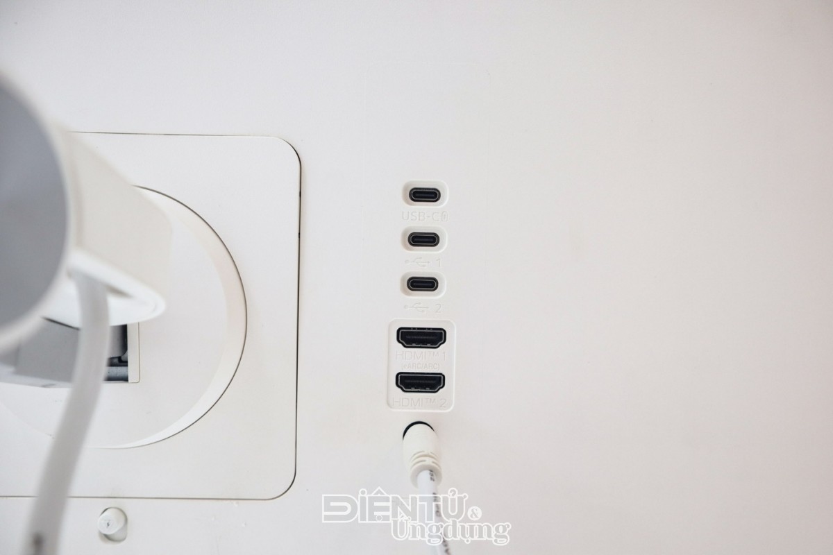 LG Swing Smart Monitor