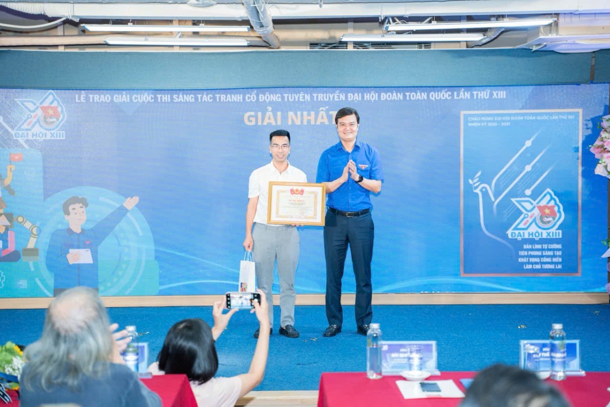 Trao giải Cuộc thi Sáng tác tranh cổ động, tuyên truyền Đại hội Đoàn toàn quốc lần thứ XIII