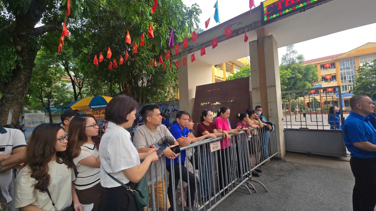 Hà Nội bước vào kỳ thi lớp 10 lớn nhất lịch sử: Công nghệ đồng hành cùng thí sinh