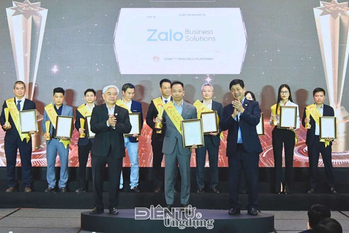 Zalo nhận hai giải thưởng Sao Khuê