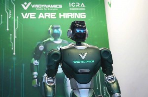 Robot hình người đầu tiên của Vingroup ra mắt tại Computex 2026