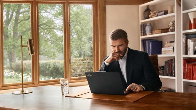 Lenovo công bố chiến dịch toàn cầu mới cùng David Beckham