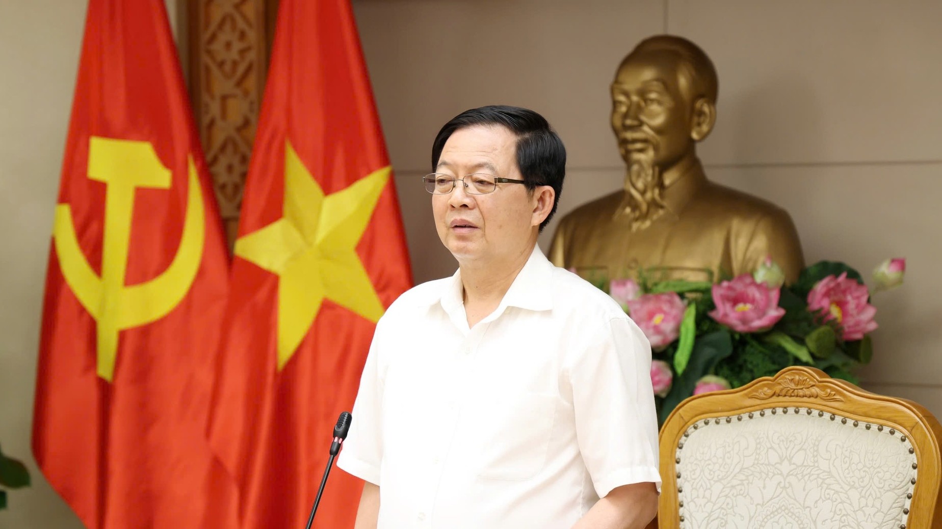 Khẩn trương triển khai công nghệ chiến lược, phấn đấu có sản phẩm cụ thể trong năm 2026
