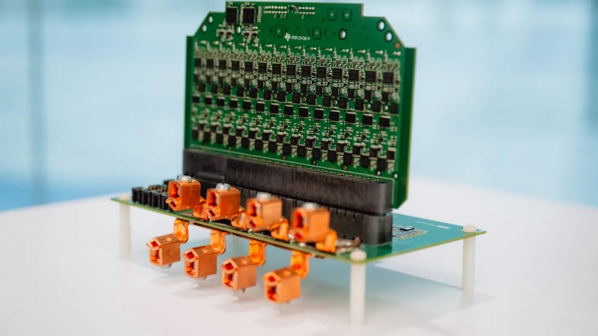 Cổ phiếu công nghệ châu Á giảm mạnh vì Broadcom
