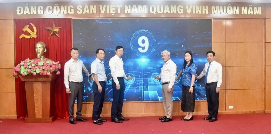 Ứng dụng bản đồ GIS và livestream hỗ trợ phụ huynh thực hiện tuyển sinh trực tuyến lớp 1 và lớp 6