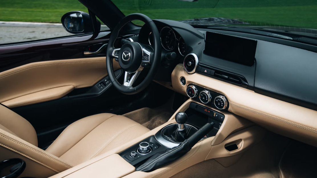 Nội thất Mazda MX-5 RF Nội thất Mazda MX-5 RF