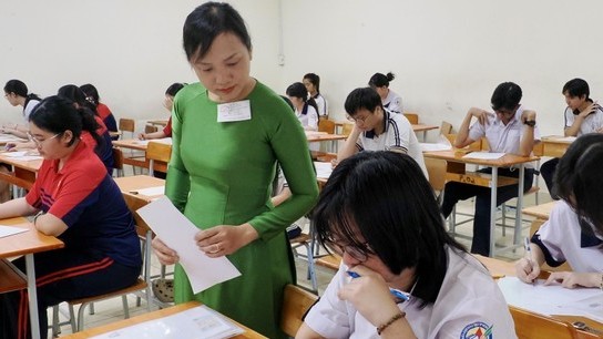 Trên 1,2 triệu thí sinh làm bài thi môn Ngữ văn