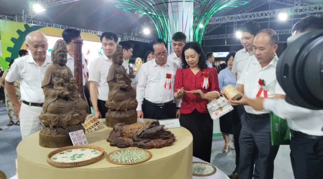 300 gian hàng tham gia Hội chợ sản phẩm công nghiệp nông thôn năm 2026