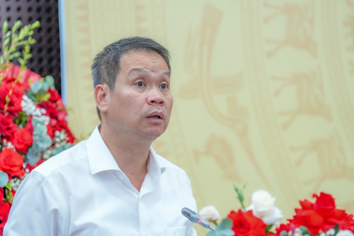 Chủ tịch UBND thành phố Nguyễn Mạnh Hùng phát biểu tại lễ ký kết.