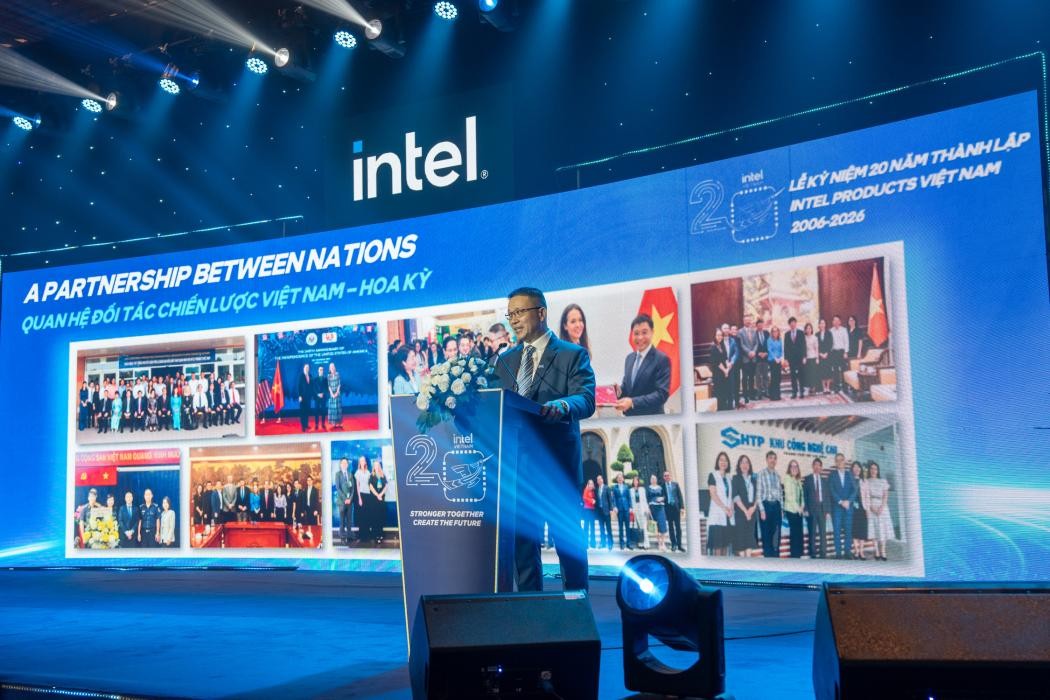 ông Kenneth Tse, Tổng Giám đốc Intel Products Việt Nam. ông Kenneth Tse, Tổng Giám đốc Intel Products Việt Nam.