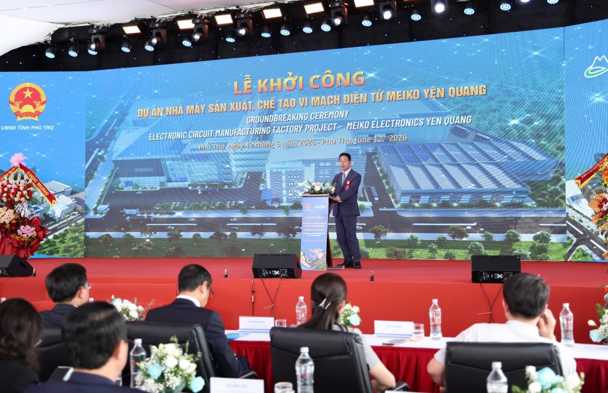 ông Sakate Atsushi, Phó Chủ tịch Tập đoàn Meiko. ông Sakate Atsushi, Phó Chủ tịch Tập đoàn Meiko.