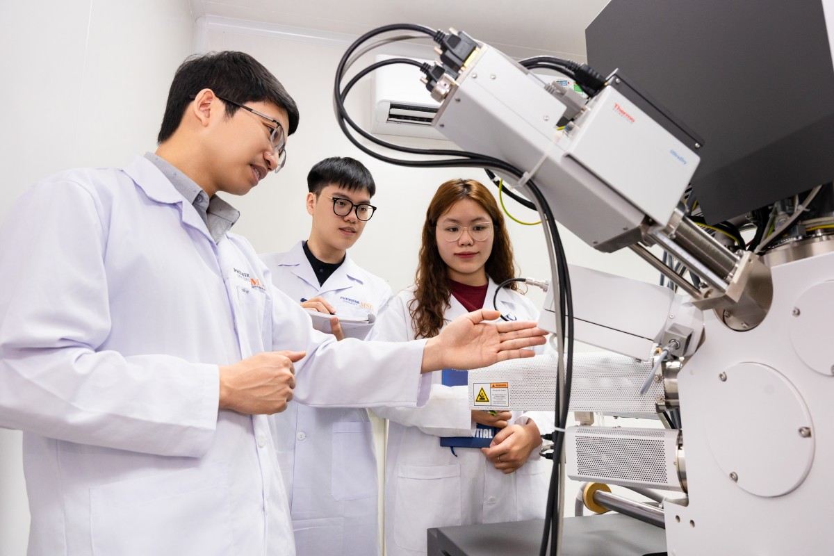 Phenikaa tuyển chọn 65 sinh viên trên toàn quốc cho hai chương trình, gồm Khoa học máy tính và Khoa học & Công nghệ Bán dẫn.