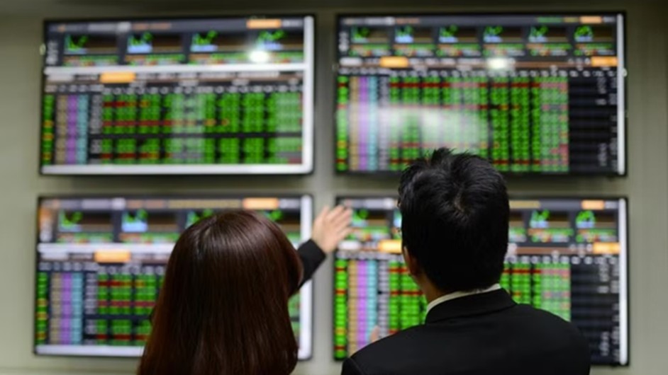 Chứng khoán tuần 8-12/6: VN-Index thủng mốc 1.800 điểm, thanh khoản chạm đáy