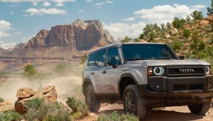 Phiên bản Toyota Land Cruiser nào đáng đồng tiền nhất