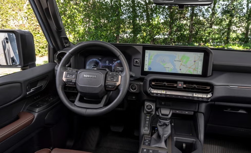 Phiên bản Toyota Land Cruiser nào đáng đồng tiền nhất