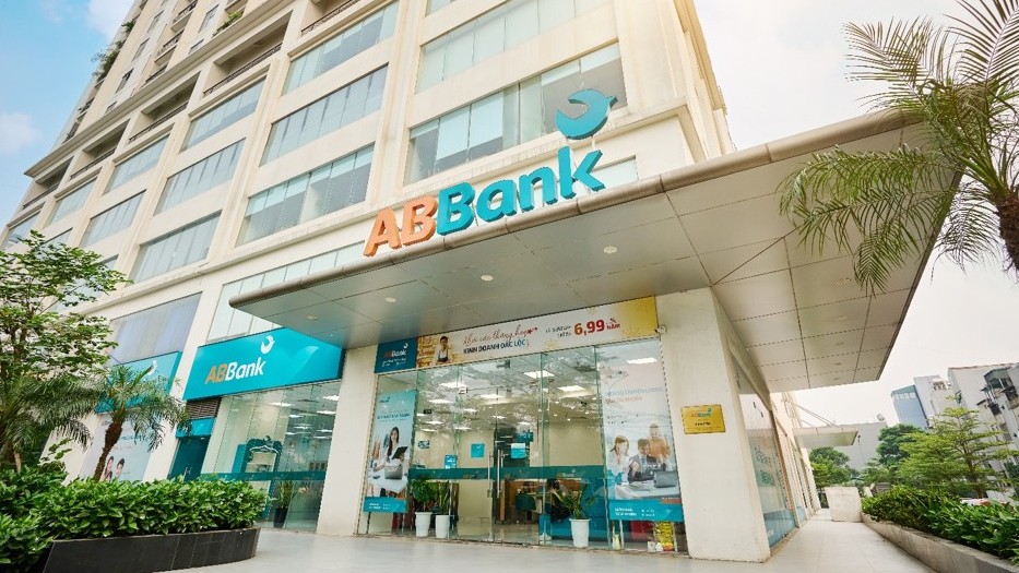 Lợi nhuận tăng trưởng mạnh, ABBank đẩy nhanh kế hoạch tăng vốn và niêm yết HOSE