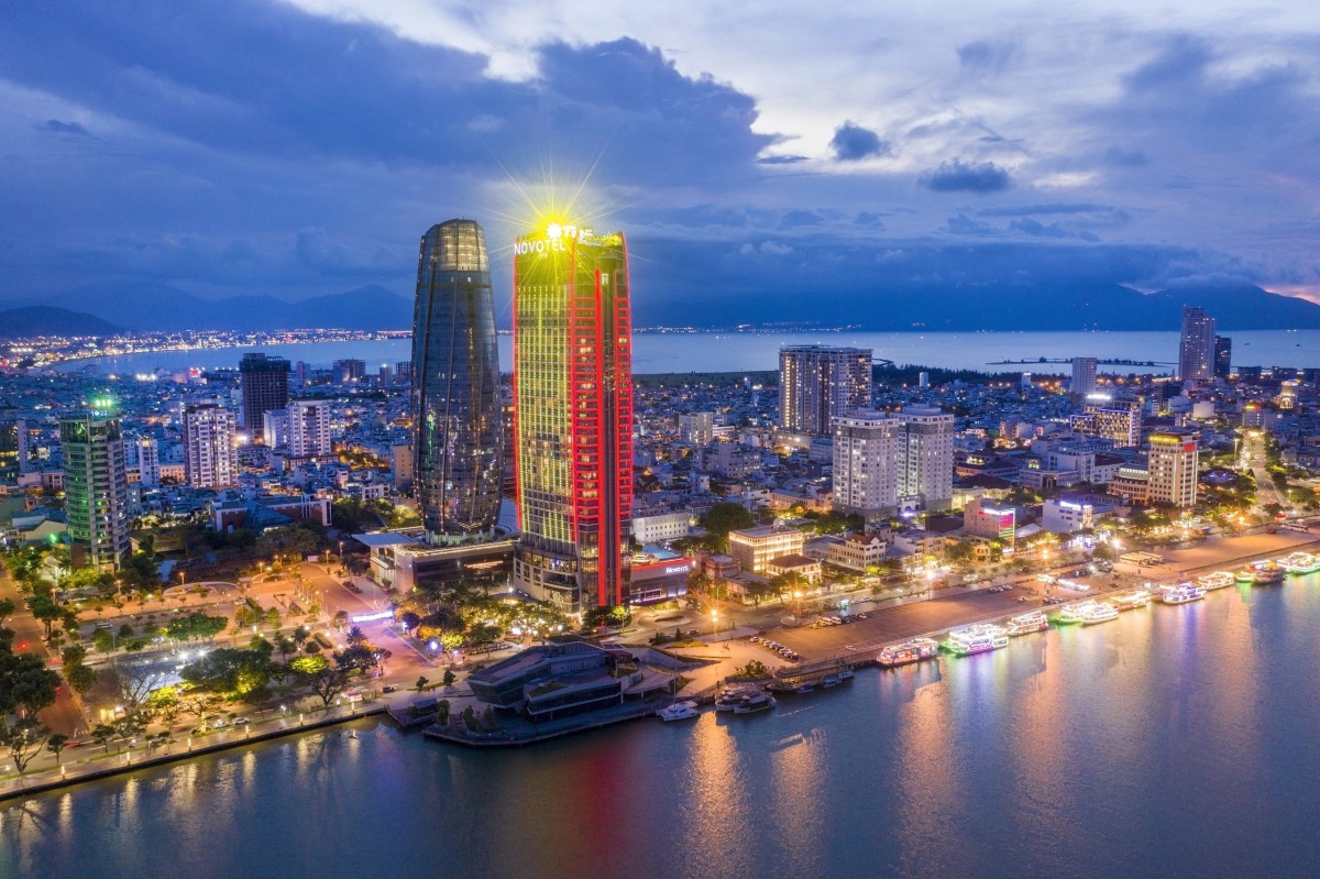 Diễn đàn Tài chính Việt Nam 2026 (VFF 2026) sẽ diễn ra ngày 9-10/7 tại Đà Nẵng, quy tụ khoảng 350 chuyên gia, nhà hoạch định chính sách, tổ chức tài chính và doanh nghiệp công nghệ trong nước, quốc tế. Diễn đàn Tài chính Việt Nam 2026 (VFF 2026) sẽ diễn ra ngày 9-10/7 tại Đà Nẵng, quy tụ khoảng 350 chuyên gia, nhà hoạch định chính sách, tổ chức tài chính và doanh nghiệp công nghệ trong nước, quốc tế.
