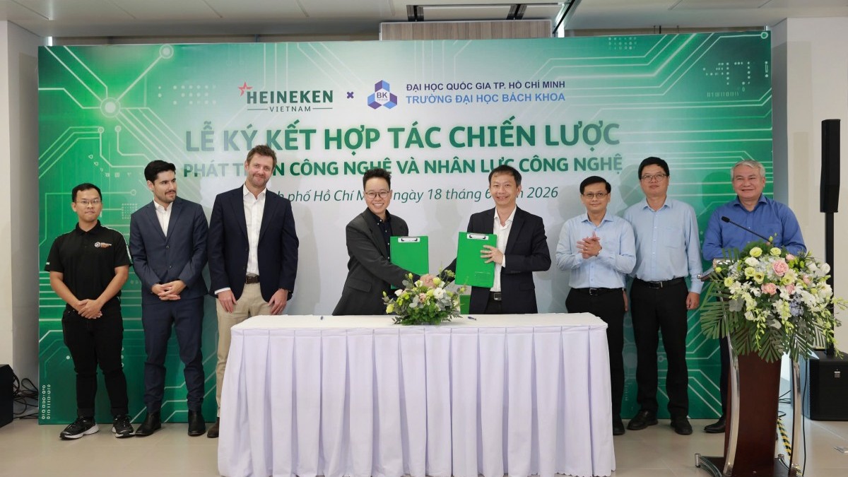 HEINEKEN Việt Nam và Trường Đại học Bách Khoa - ĐHQG TP.HCM ký kết hợp tác chiến lược