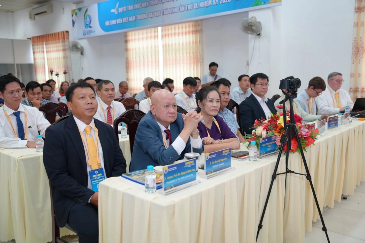 Gần 200 đại biểu dự Hội thảo khoa học quốc tế “Các vấn đề nghiên cứu về Khoa học kỹ thuật” do Đại học Trà Vinh tổ chức.