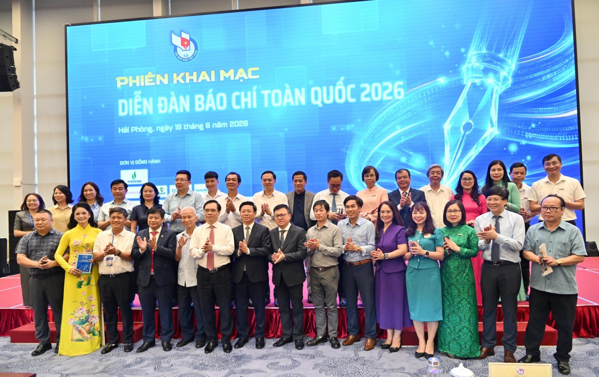 Các đại biểu tham dự Phiên khai mạc Diễn đàn Báo chí toàn quốc 2026. Các đại biểu tham dự Phiên khai mạc Diễn đàn Báo chí toàn quốc 2026.