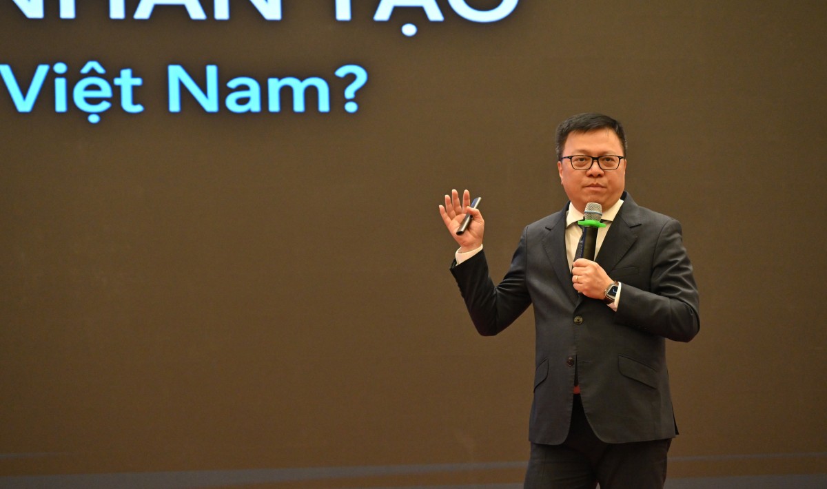 Tổng Biên tập Báo Nhân Dân, Phó Trưởng ban Tuyên giáo và Dân vận Trung ương, Chủ tịch Hội Nhà báo Việt Nam Lê Quốc Minh trình bày tham luận tại Lễ khai mạc Diễn đàn Báo chí toàn quốc 2026. (Ảnh: daibieunhandan.vn) Tổng Biên tập Báo Nhân Dân, Phó Trưởng ban Tuyên giáo và Dân vận Trung ương, Chủ tịch Hội Nhà báo Việt Nam Lê Quốc Minh trình bày tham luận tại Lễ khai mạc Diễn đàn Báo chí toàn quốc 2026. (Ảnh: daibieunhandan.vn)