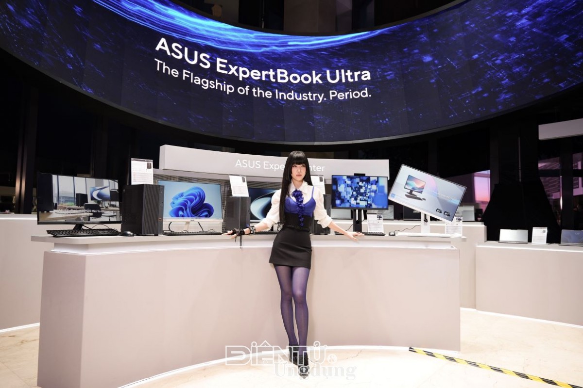 ASUS ra mắt ExpertBook Ultra,
