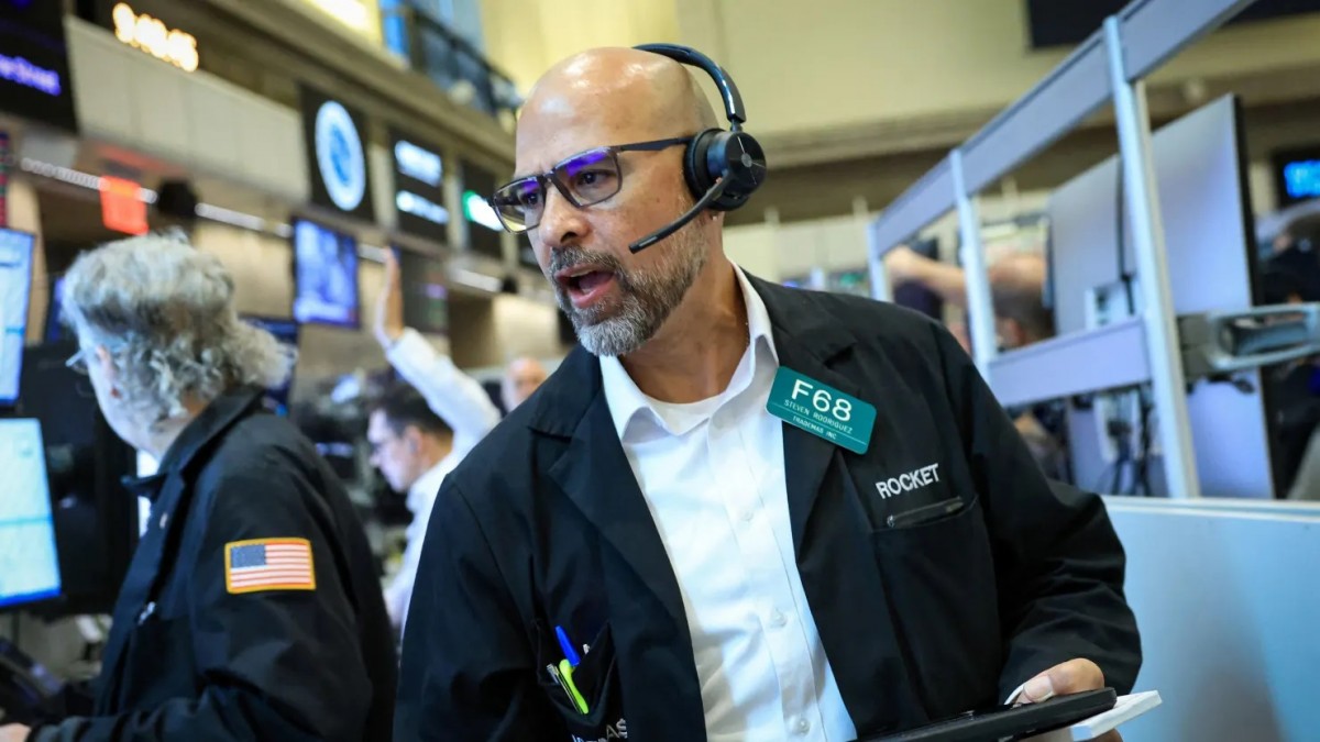 Nasdaq futures lao dốc, làn sóng bán tháo công nghệ phủ khắp toàn cầu