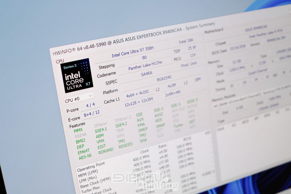 Cận cảnh ExpertBook Ultra