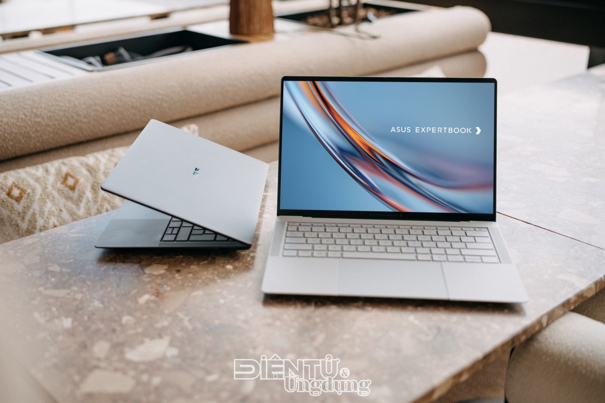 Cận cảnh ExpertBook Ultra