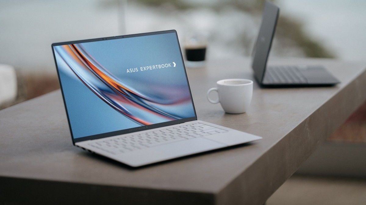 Cận cảnh ExpertBook Ultra, chiếc laptop chuẩn mực mới dành cho doanh nghiệp của ASUS