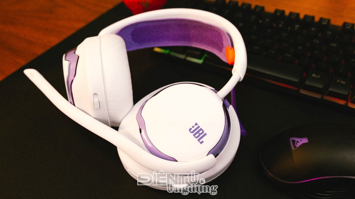 JBL Quantum 650 