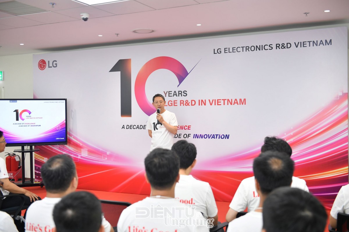 LG kỷ niệm 10 năm nghiên cứu và phát triển phần mềm ô tô tại Việt Nam