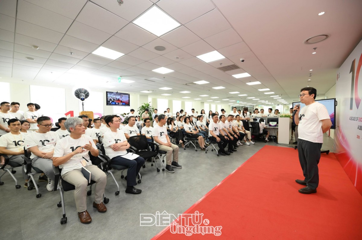 LG kỷ niệm 10 năm nghiên cứu và phát triển phần mềm ô tô tại Việt Nam