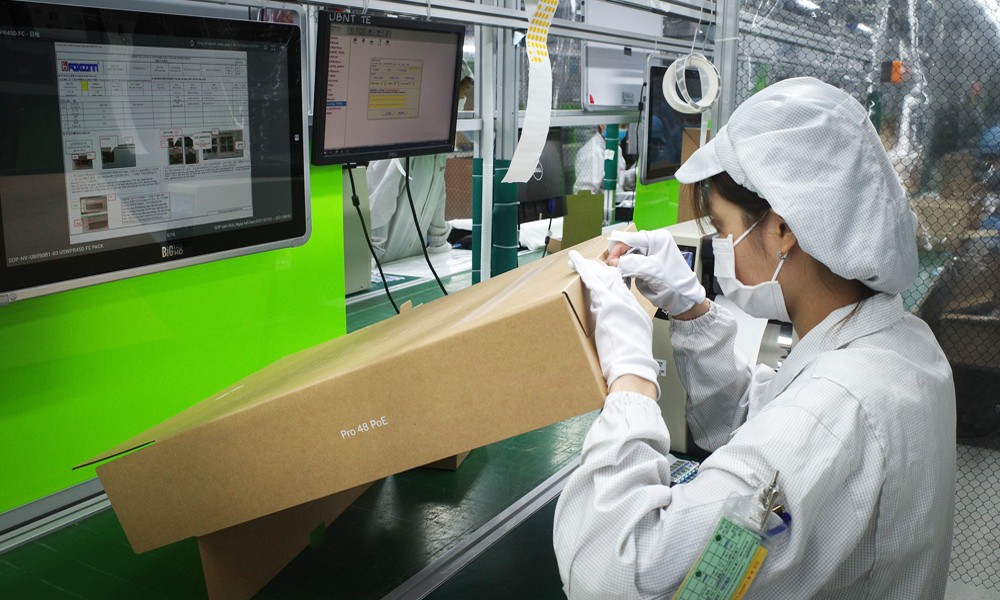 Dây chuyền sản xuất của doanh nghiệp thuộc Tập đoàn Foxconn tại Khu công nghiệp Quang Châu.