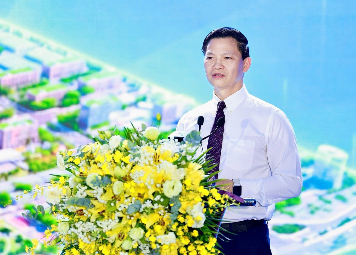 Đồng chí Phó Bí thư Tỉnh ủy, Chủ tịch UBND tỉnh Vương Quốc Tuấn phát biểu.