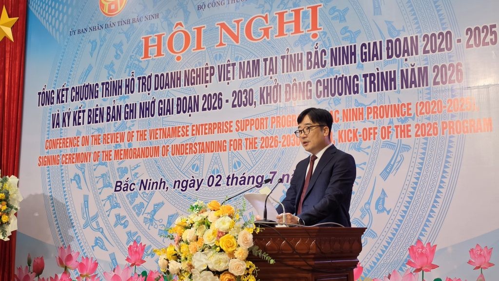 Ông Cha Ji Ho, Phó Tổng Giám đốc phụ trách Trung tâm Mua hàng Samsung Việt Nam, phát biểu tại sự kiện.