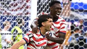 Tổng thống Trump can thiệp vụ FIFA treo giò ngôi sao tuyển Mỹ