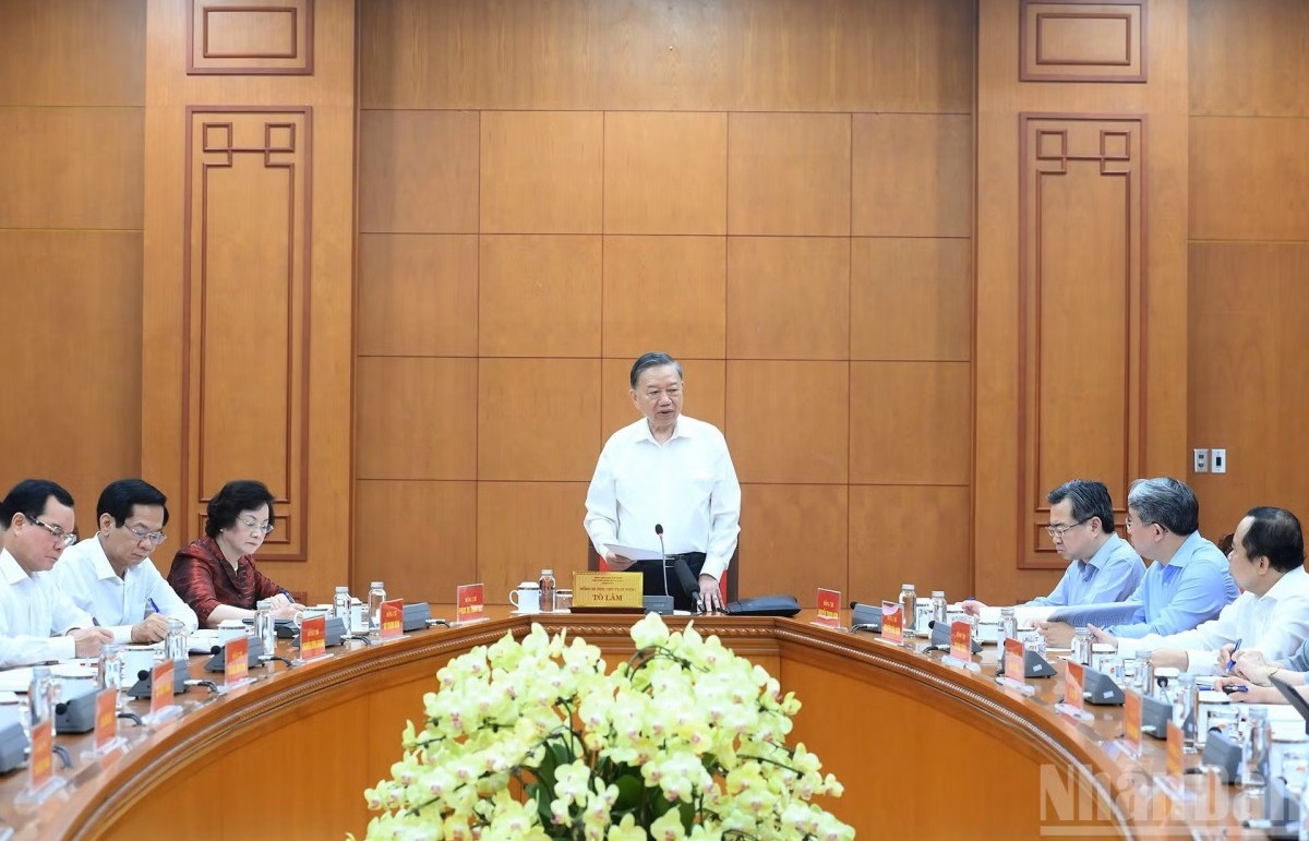 Xây dựng thị trường lao động hiện đại, lấy nguồn nhân lực chất lượng cao làm động lực phát triển